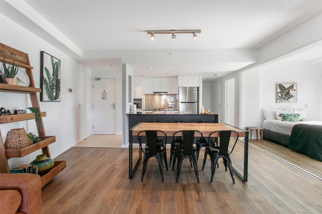 Proximity Waterfront Apartments Redcliffe Buitenkant foto