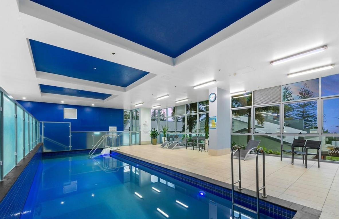 Proximity Waterfront Apartments Redcliffe Buitenkant foto